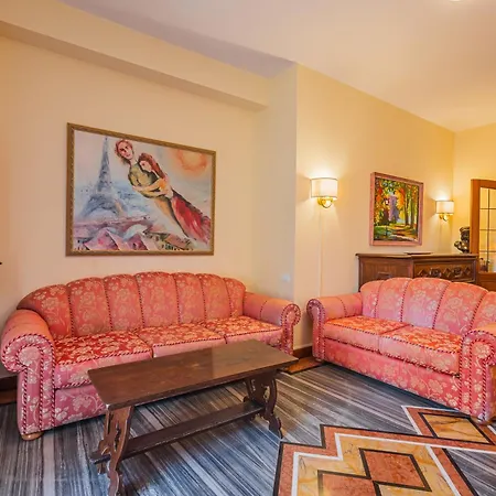 Ur-nest Tullio Levi Civita