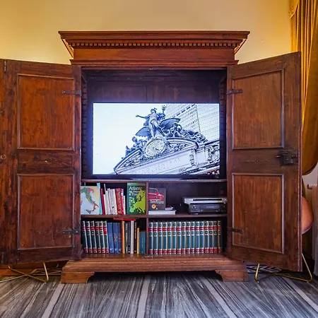 Ur-nest Tullio Levi Civita アパート ボローニャ