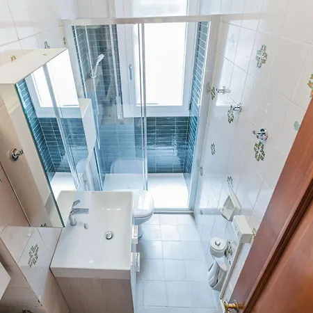 Ur-nest Tullio Levi Civita * ボローニャ