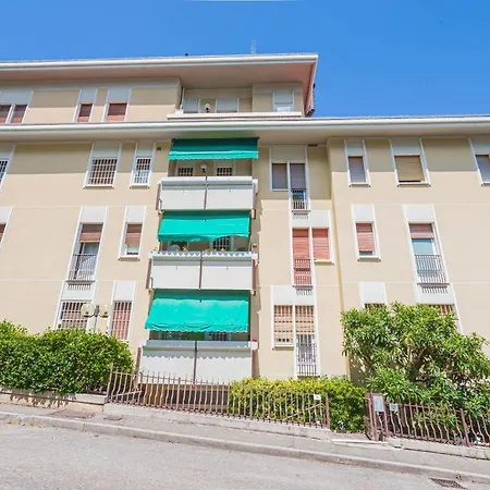 Ur-nest Tullio Levi Civita Apartamento