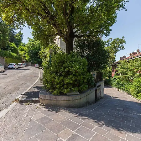 Ur-nest Tullio Levi Civita Appartement Bologne