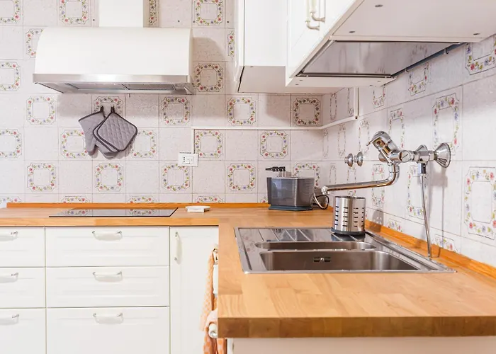 Ur-nest Tullio Levi Civita *