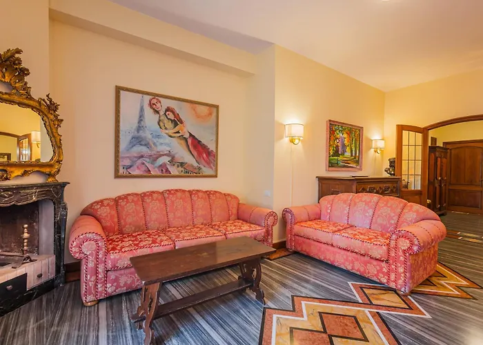 Ur-nest Tullio Levi Civita