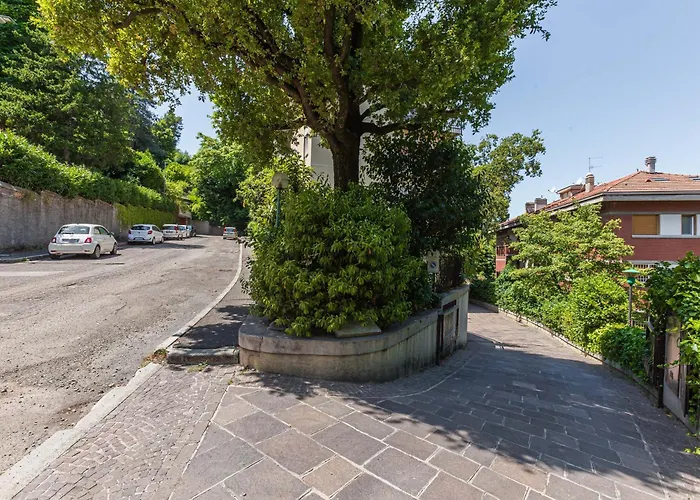 Ur-nest Tullio Levi Civita Apartmán Boloňa