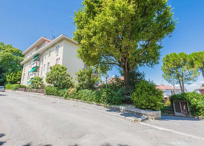 Ur-nest Tullio Levi Civita *